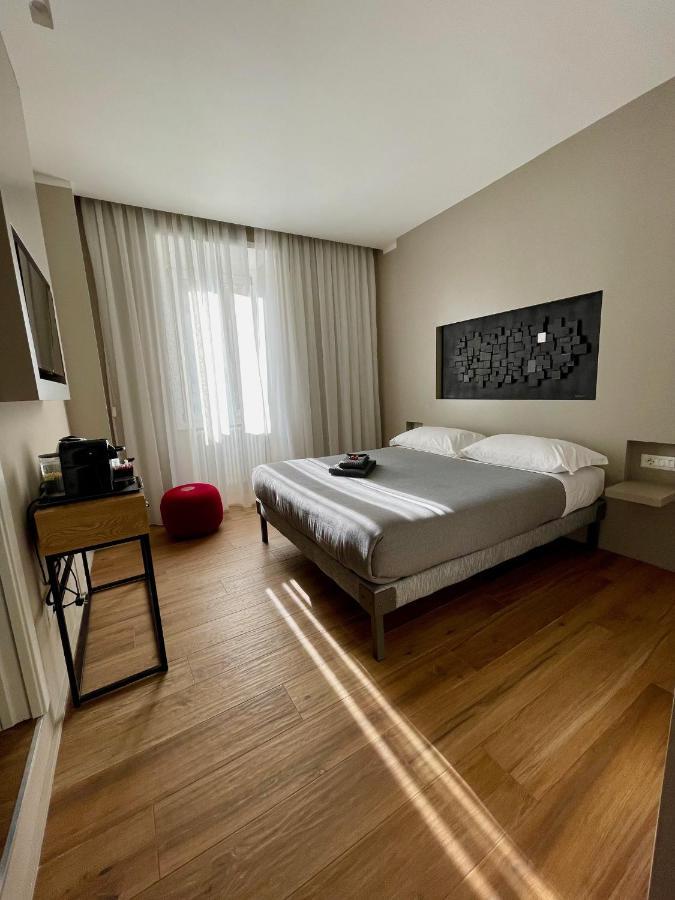 Lucrino 45 By Ale Hotel Rome Exterior photo