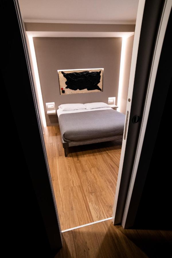 Lucrino 45 By Ale Hotel Rome Exterior photo